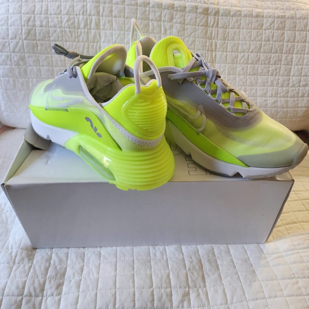 Nike Women Air Max 2090 By You Custom Shoe (10)